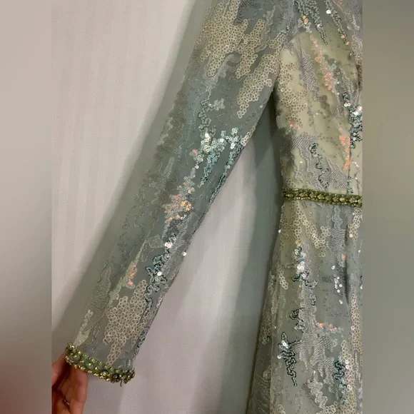 MAC DUGGAL Long Sleeve Sequin Gown - Picture 7 of 14